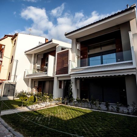 פפקוהורי Aleksia Seaside Deluxe Apartment מראה חיצוני תמונה