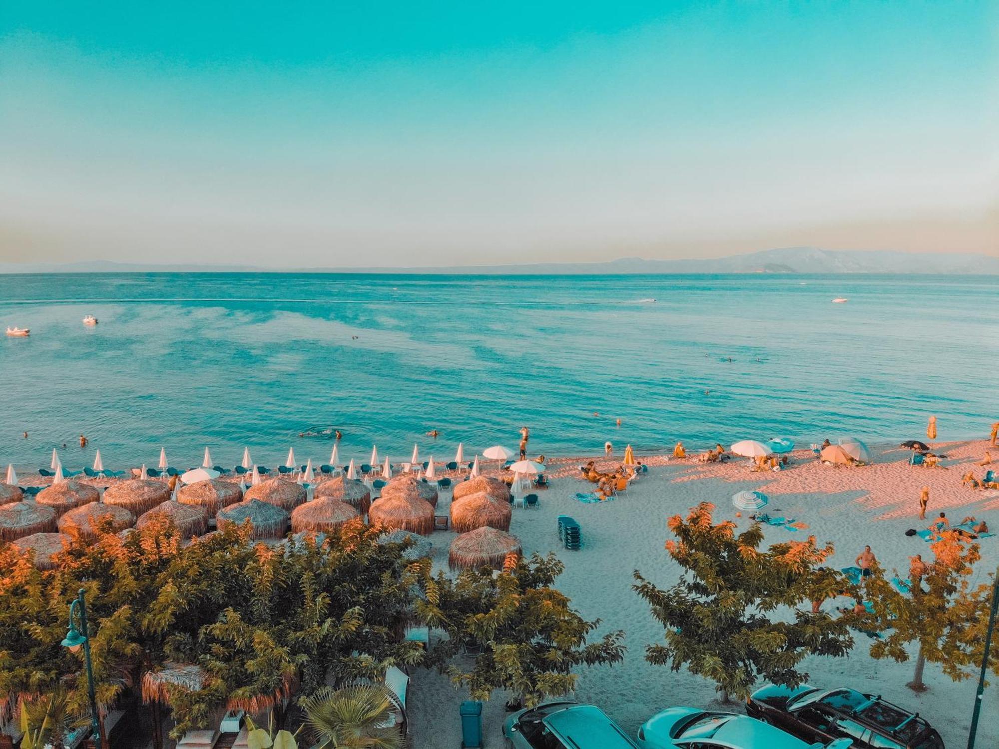 פפקוהורי Aleksia Seaside Deluxe Apartment מראה חיצוני תמונה