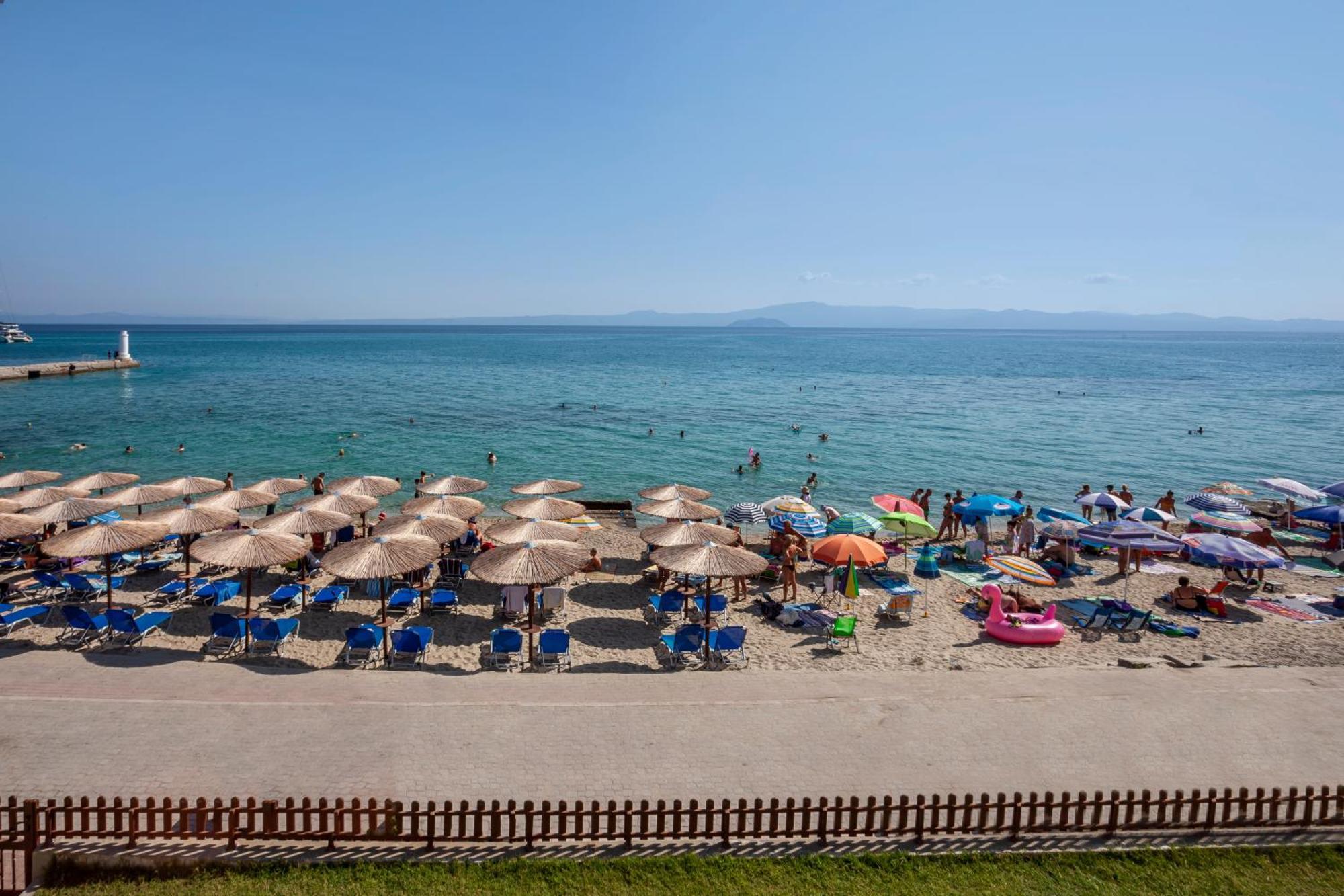 פפקוהורי Aleksia Seaside Deluxe Apartment מראה חיצוני תמונה