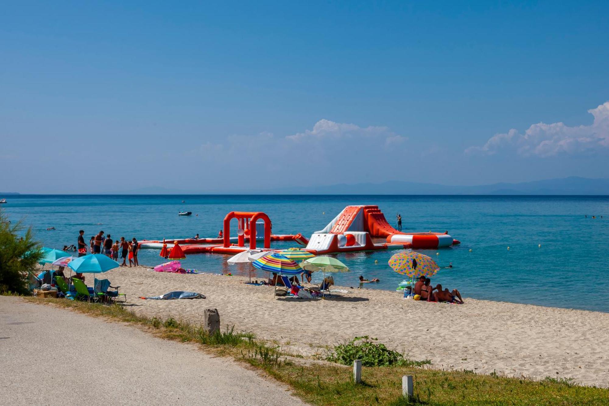 פפקוהורי Aleksia Seaside Deluxe Apartment מראה חיצוני תמונה
