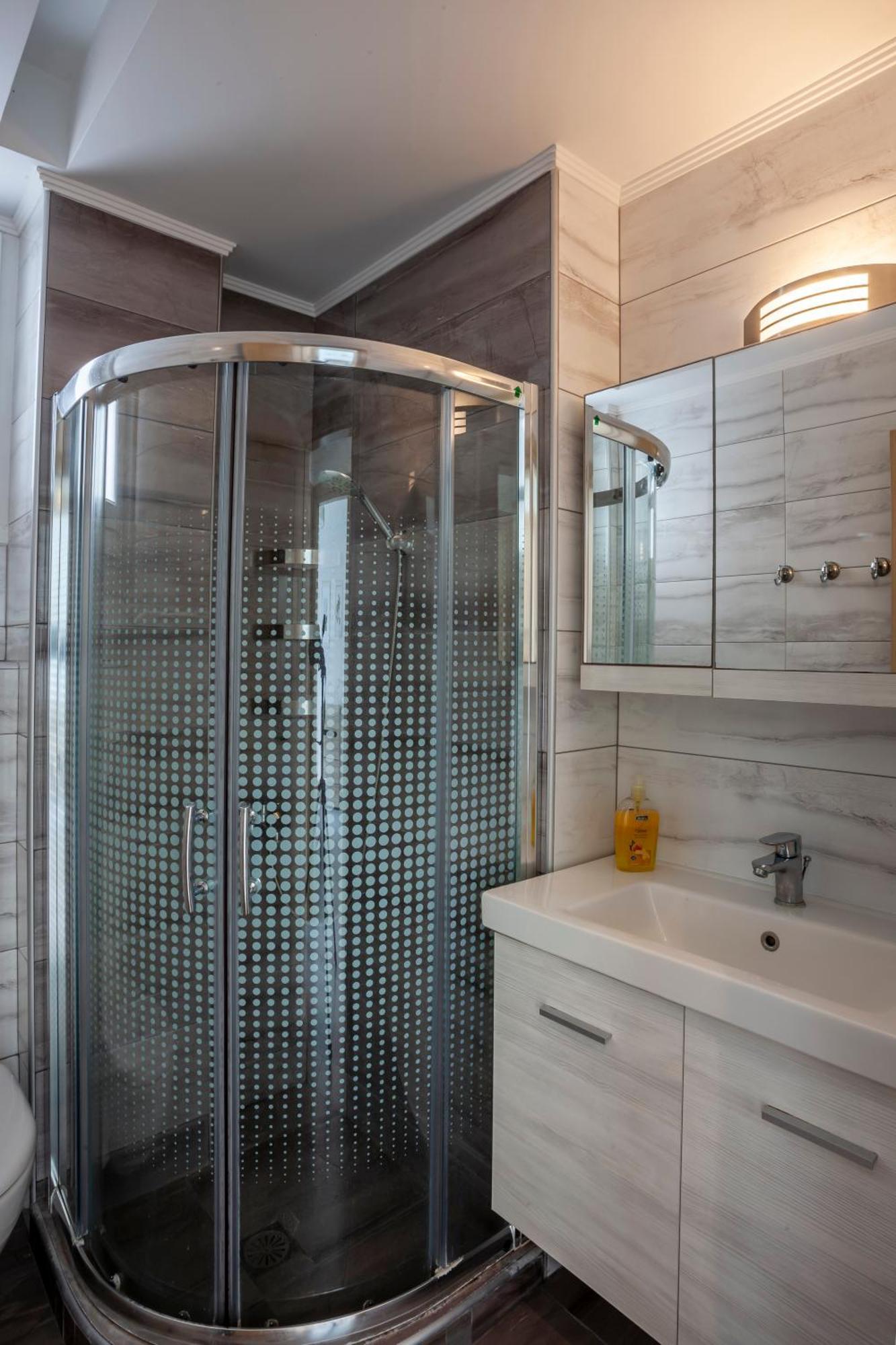 פפקוהורי Aleksia Seaside Deluxe Apartment מראה חיצוני תמונה