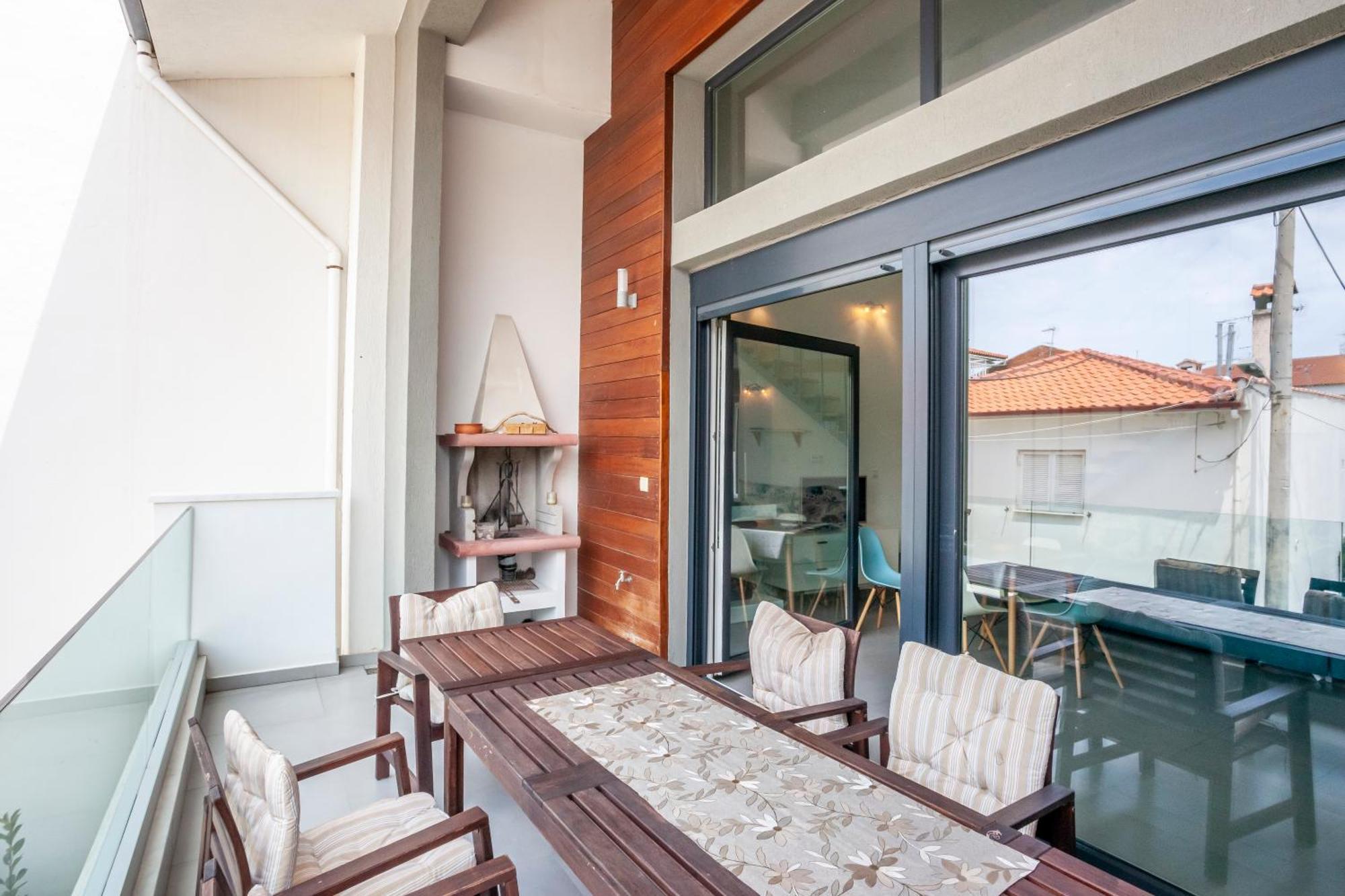 פפקוהורי Aleksia Seaside Deluxe Apartment מראה חיצוני תמונה